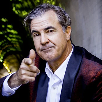 Headshot of Jackie Flynn